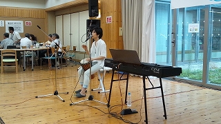 Office YU - 尚徳自治会・夏まつり ピアノ弾き語り 1